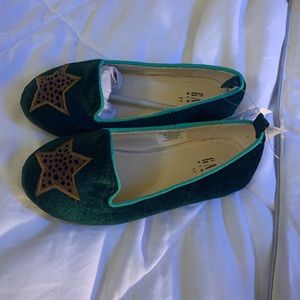 Toddler Graphic Velvet Flats